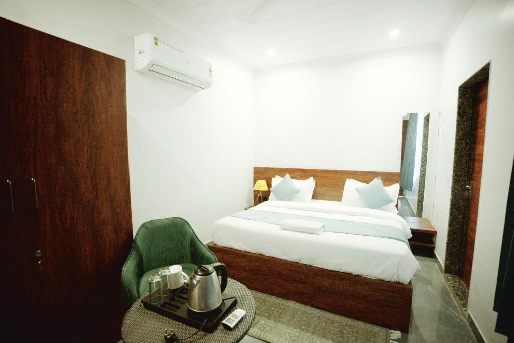 Hotel Aana Inn Prime Executive Room 2