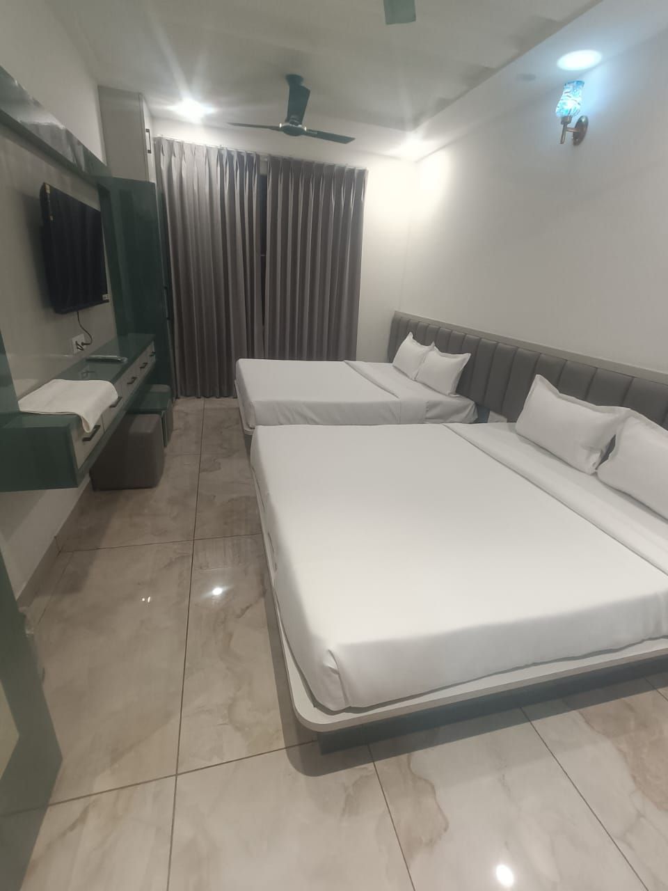 Deluxe Triple Room