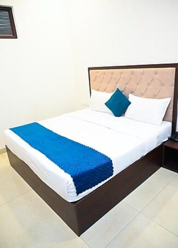 Hotel Infraview Deluxe Room