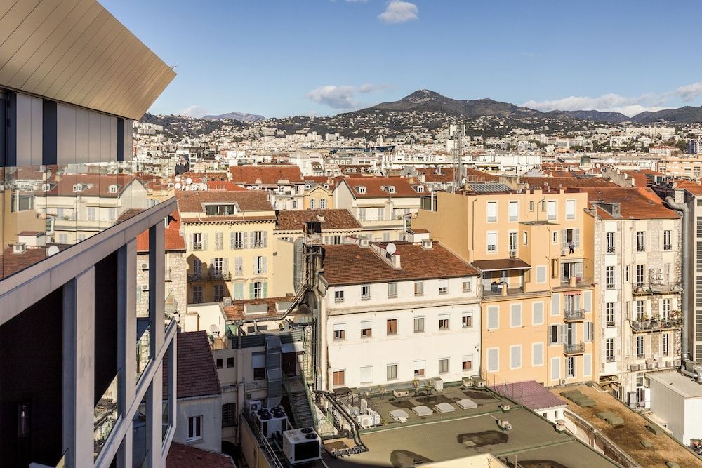 Maison Albar - Le Victoria Deluxe Room 2