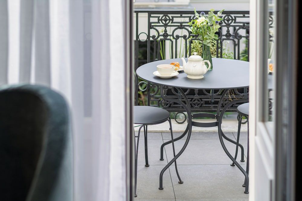 Hôtel & SPA Napoléon Supérieure terrasse avec accès SPA 8