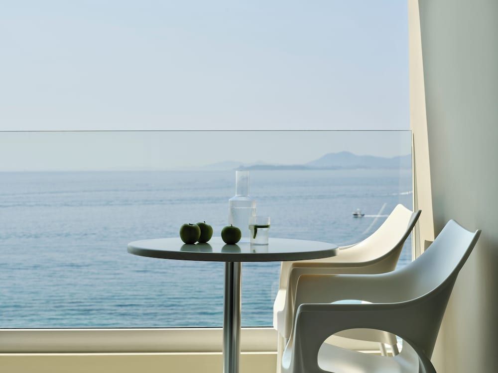 Double/Twin Room Sea View