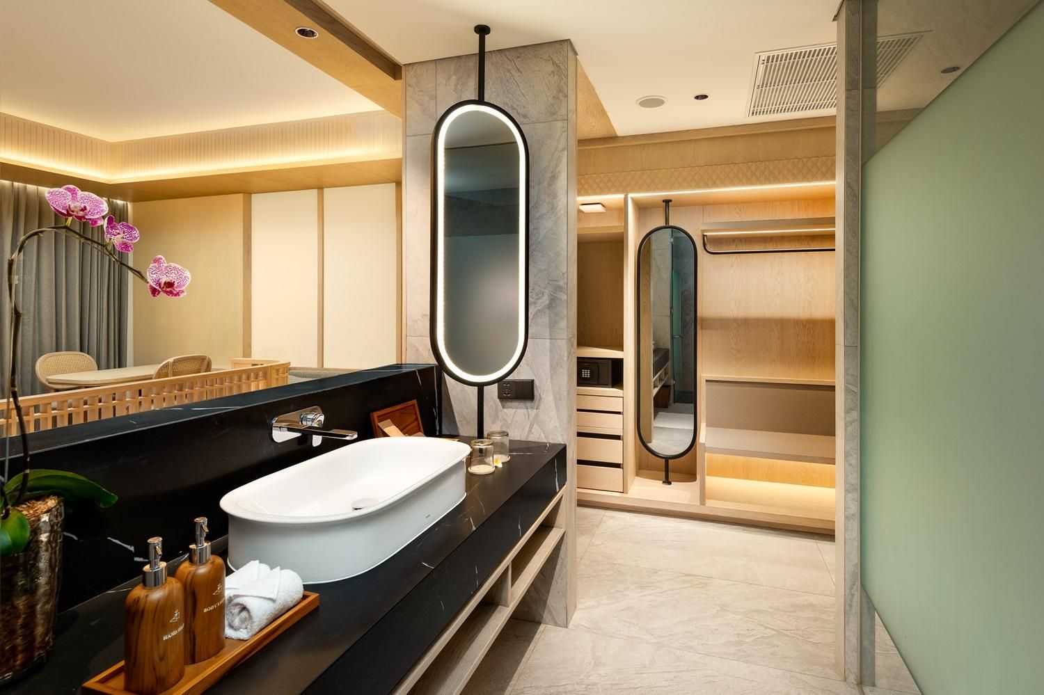 Grand Premier Ocean View 