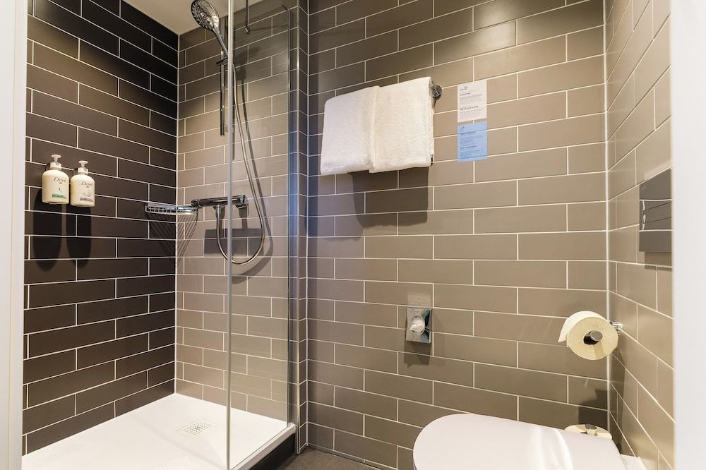 Holiday Inn Express Heilbronn by IHG Standard Room, 2 Twin Beds 5