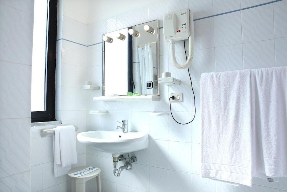 Green Sporting Club Hotel Classic Double or Twin Room 7