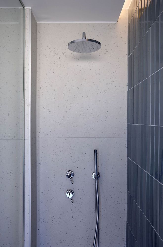 Twinn Downtown Piraeus Business Room 2