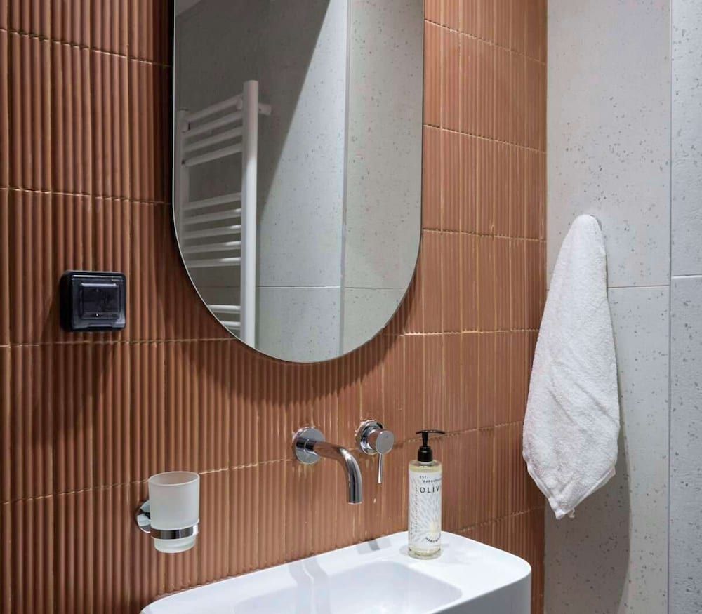 Twinn Downtown Piraeus Business Room 3