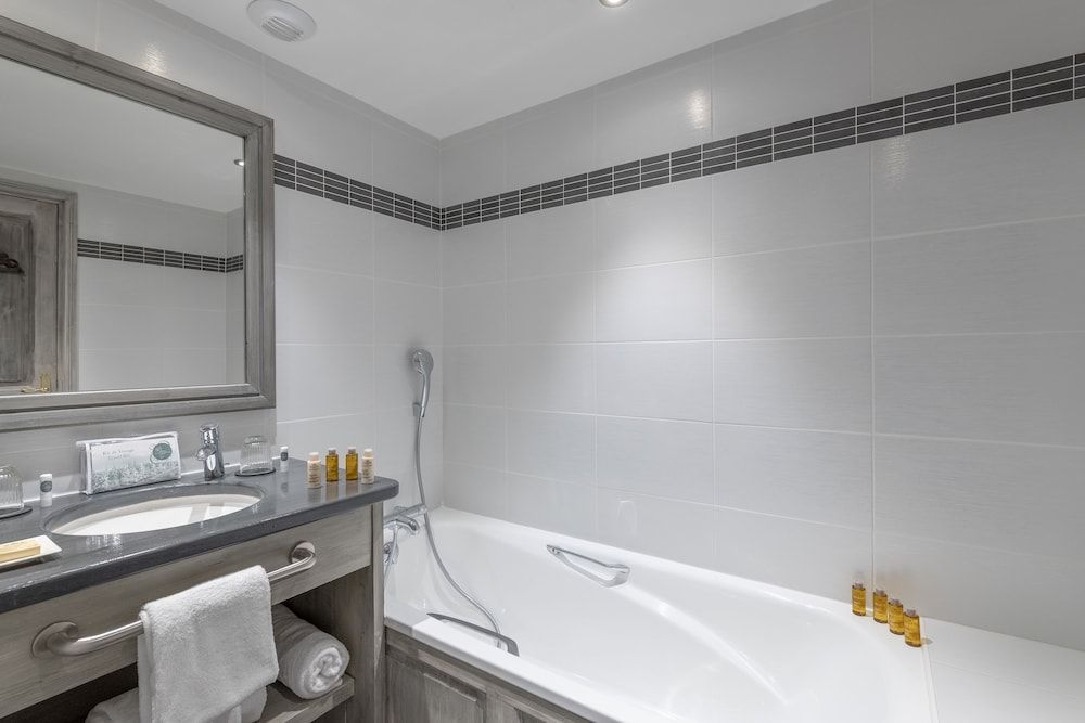 Hôtel La Chaudanne Family Room (5) 6