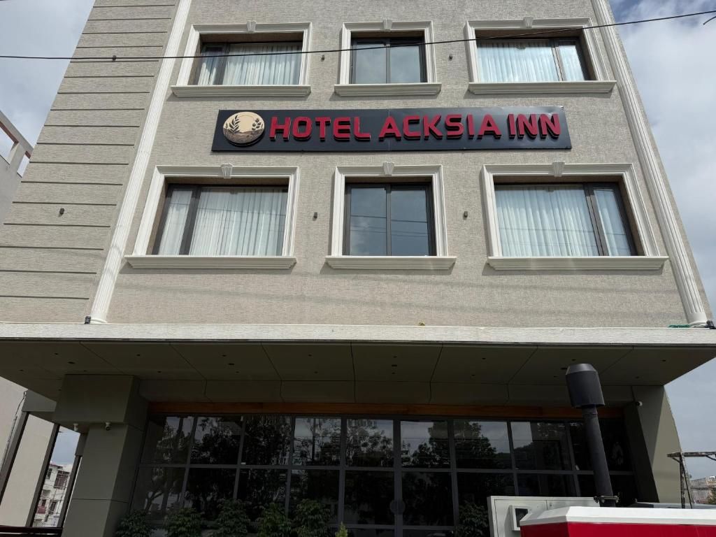 Hotel Acksia Inn