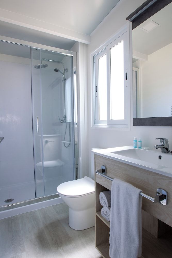 Costa del Sol Glamping Village Fuengirola Bungalow Neri 2 Bedrooms 12