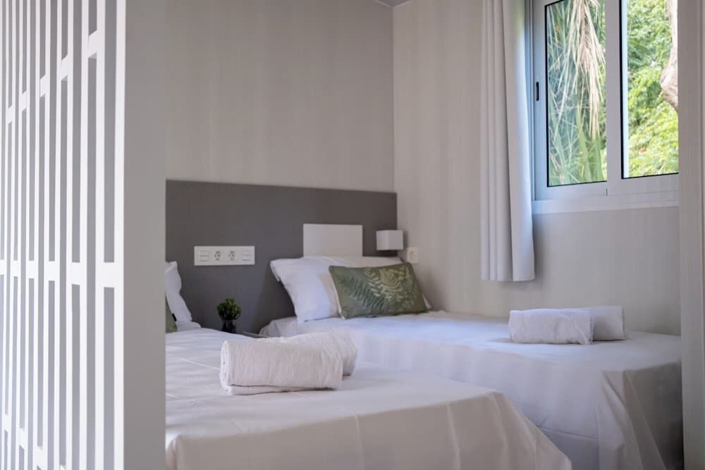 Studios Amos Premium with Adults Pool Access