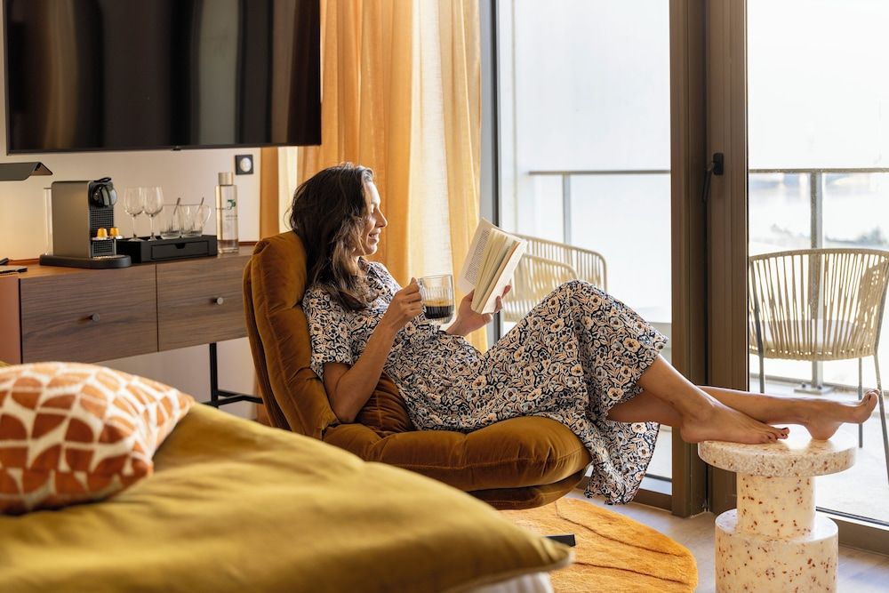 Hotel 56 - Bordeaux Centre Gare Saint Jean Classic Room with Balcony 5