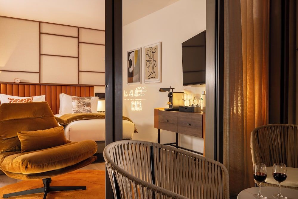 Hotel 56 - Bordeaux Centre Gare Saint Jean Classic Room with Balcony 6