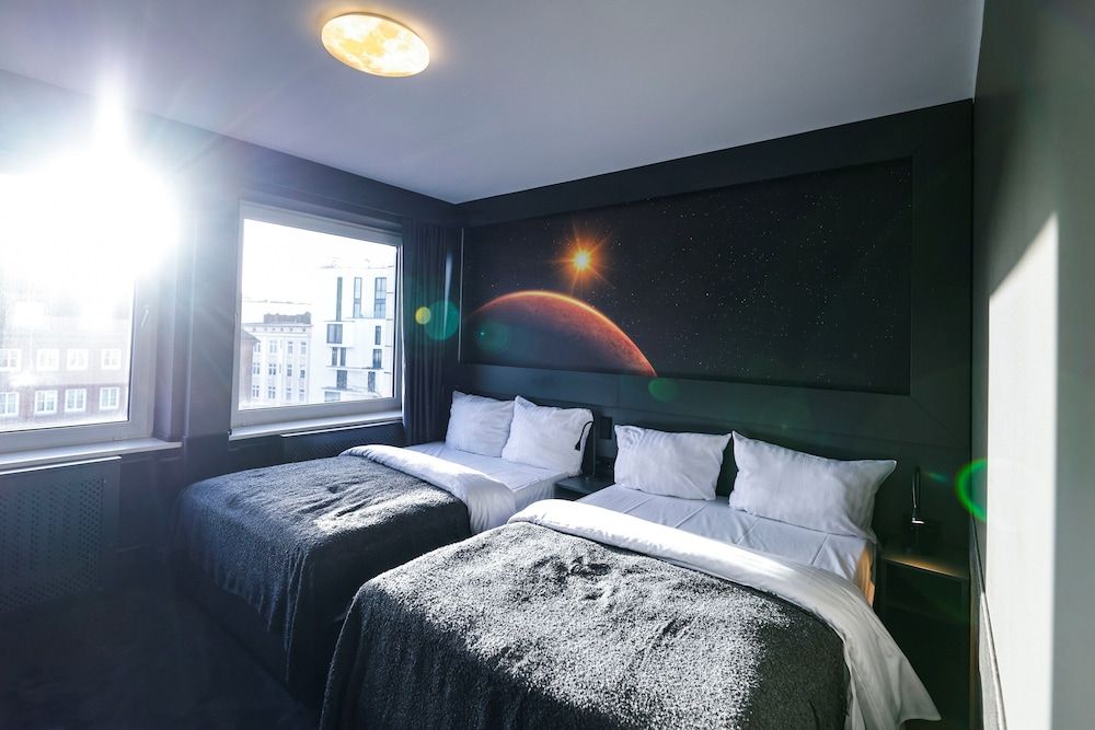 Cosmos Six - Bedroom