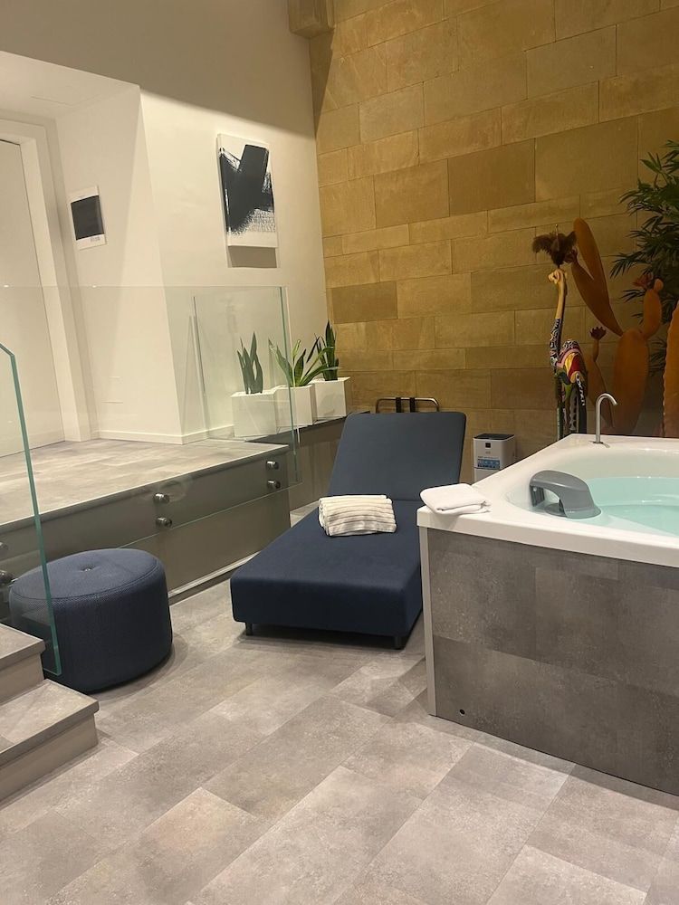 Palazzo Sangiorgio Grand Suite 5