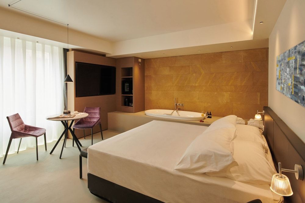 Palazzo Sangiorgio Elite Room 2