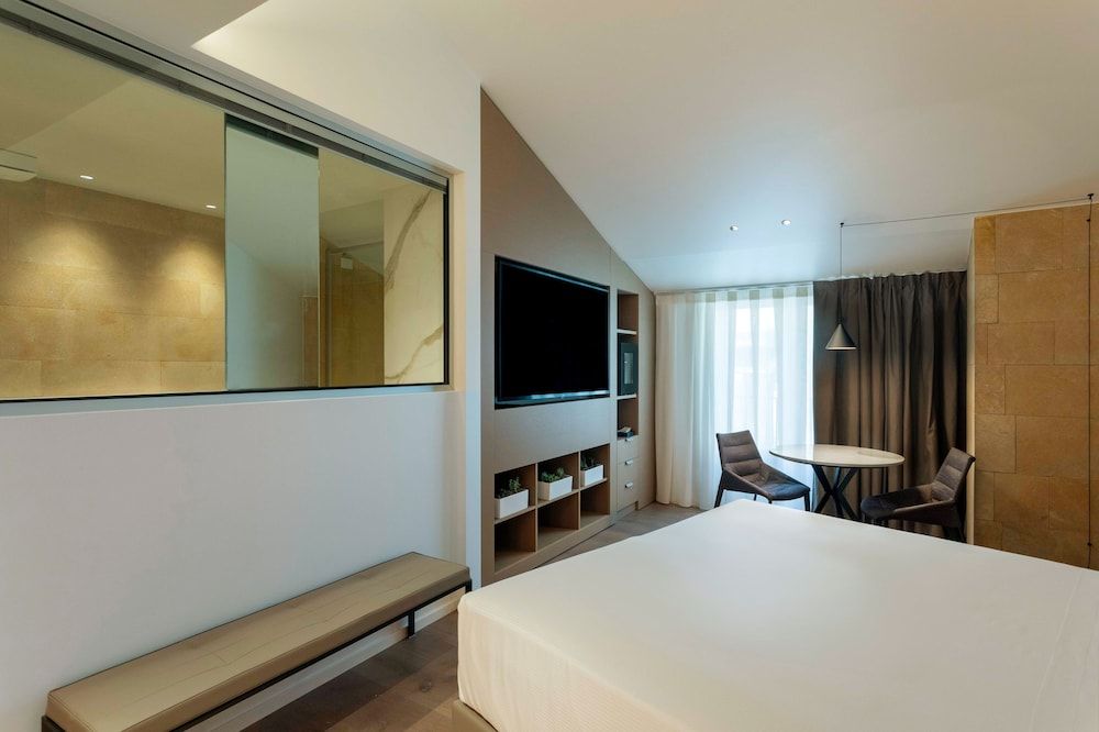 Palazzo Sangiorgio Deluxe Double Room 11