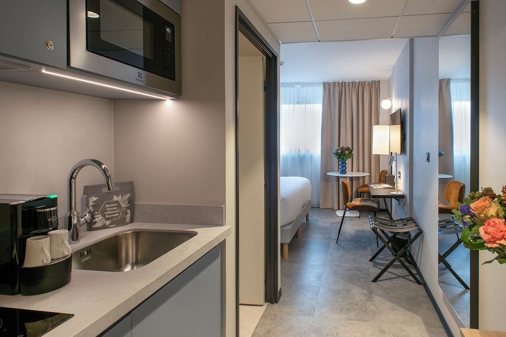 Sevenline Aparthotel Purpan Toulouse Standard Studio, 2 Twin Beds, Kitchenette 8