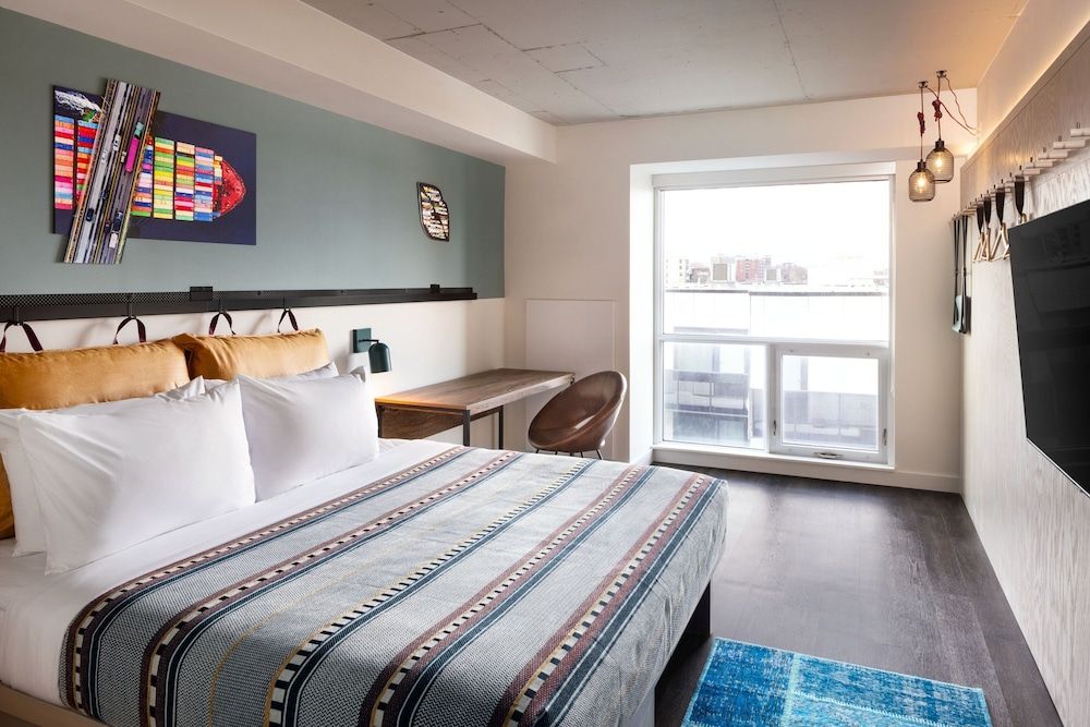 Moxy Halifax Downtown Room, 1 King Bed 2