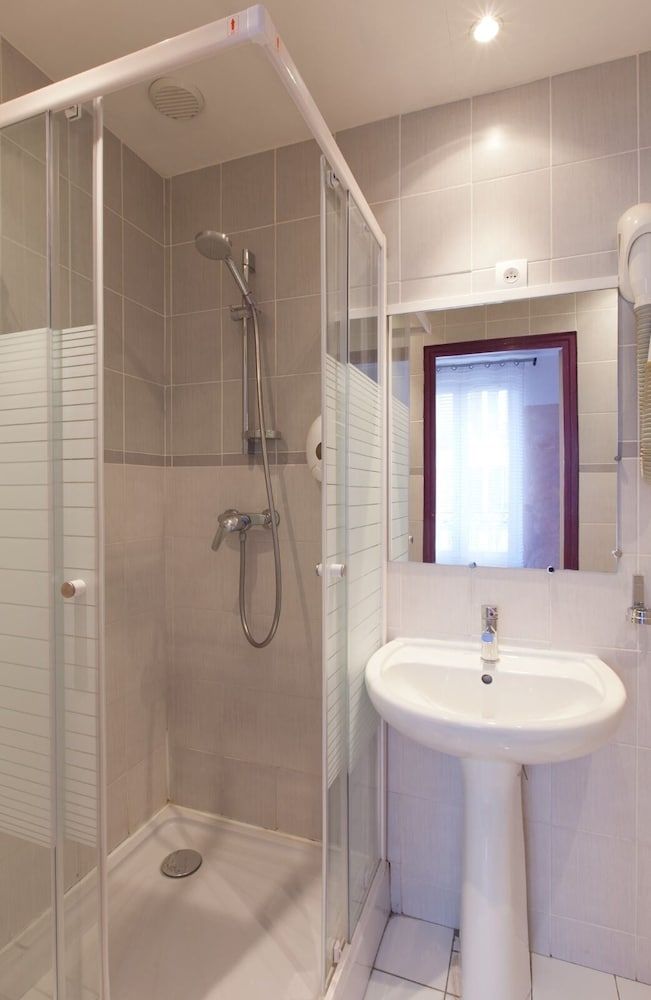 Basic Double Room