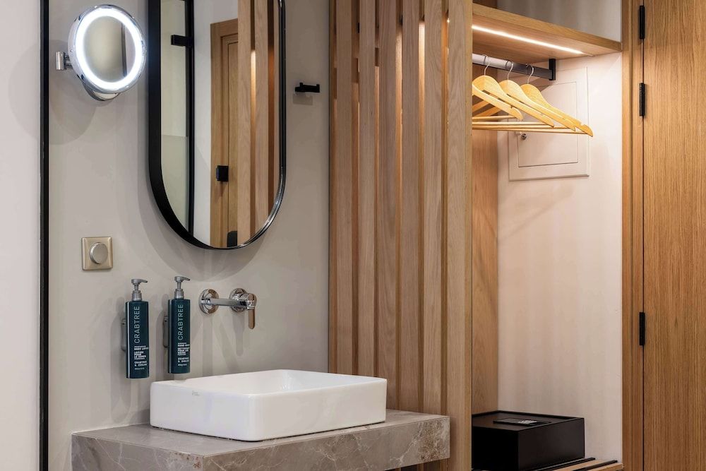 Hilton Garden Inn Athens Syggrou Avenue Room, 1 Queen Bed 4