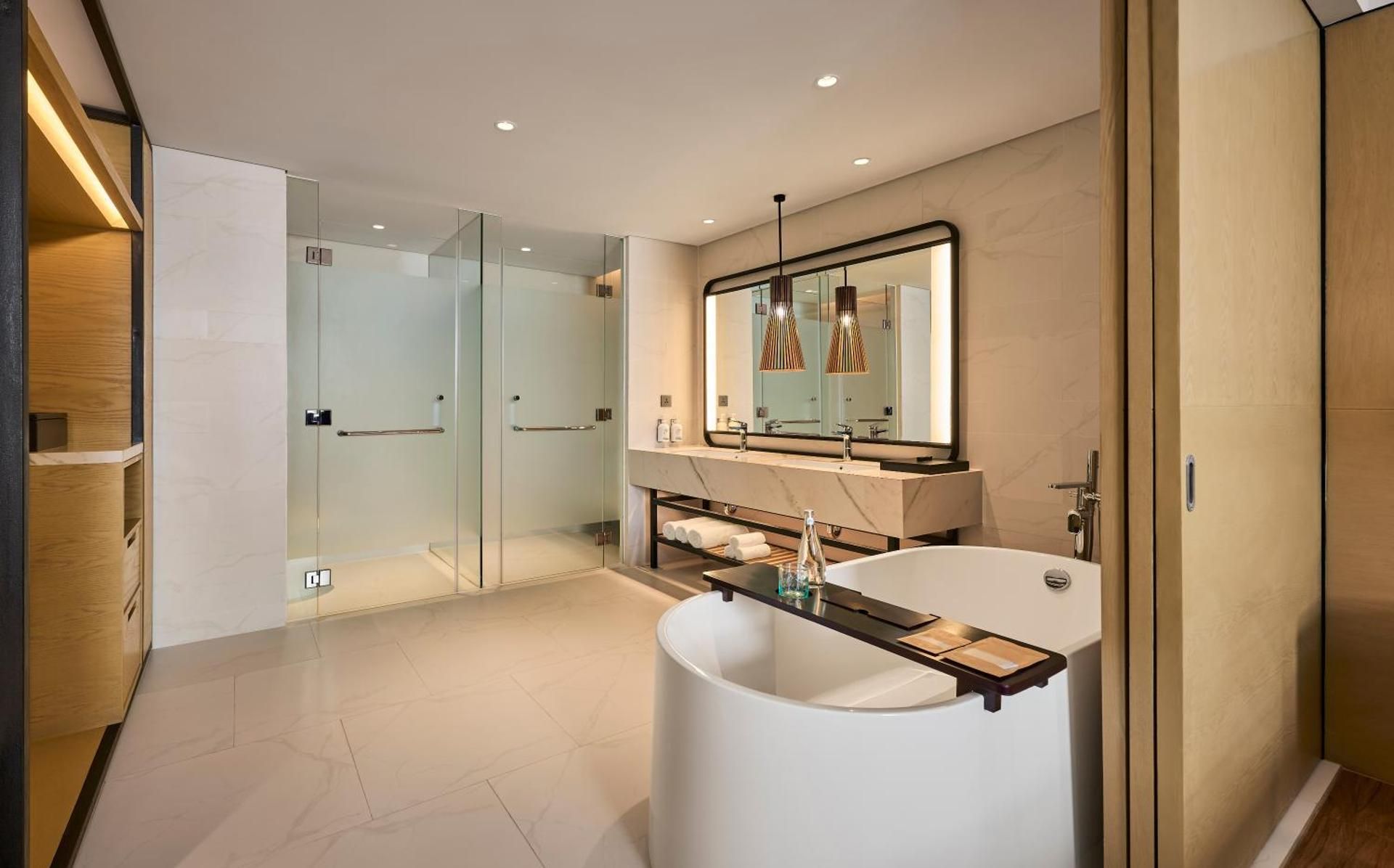 1 Bedroom Suite Pool View