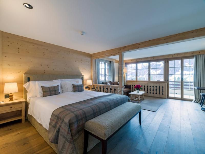 Deluxe Mountain View Double Room with Balcony