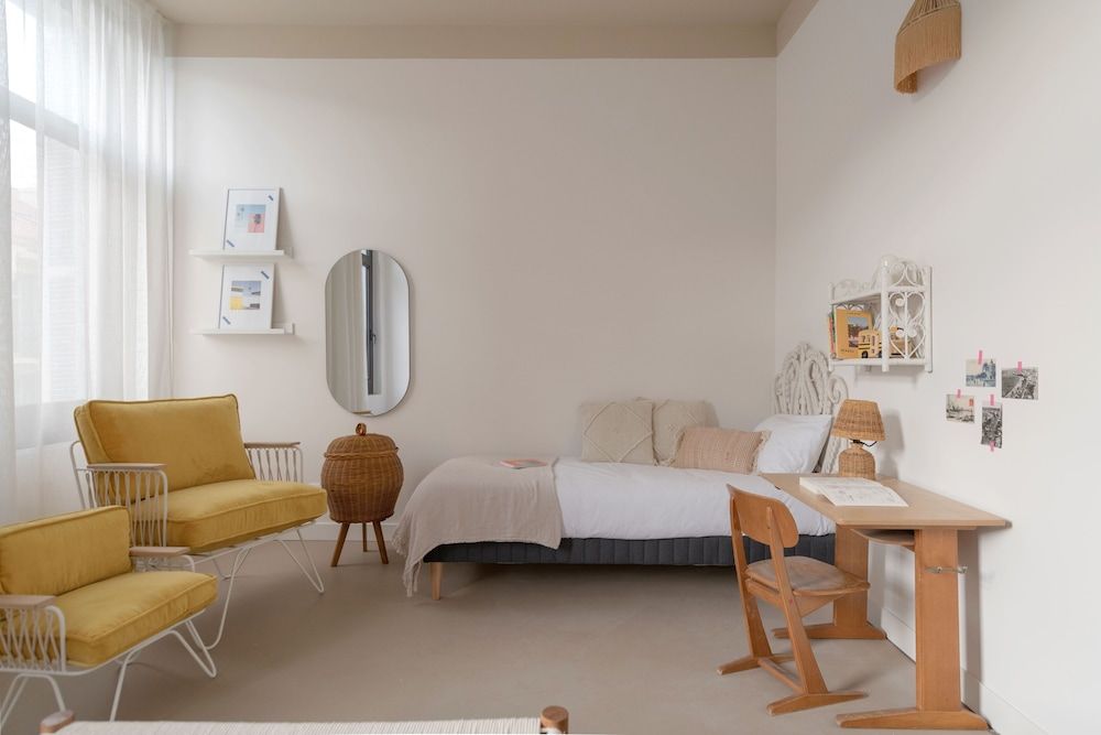 Slo Nice Standard Room, Shared Bathroom 2