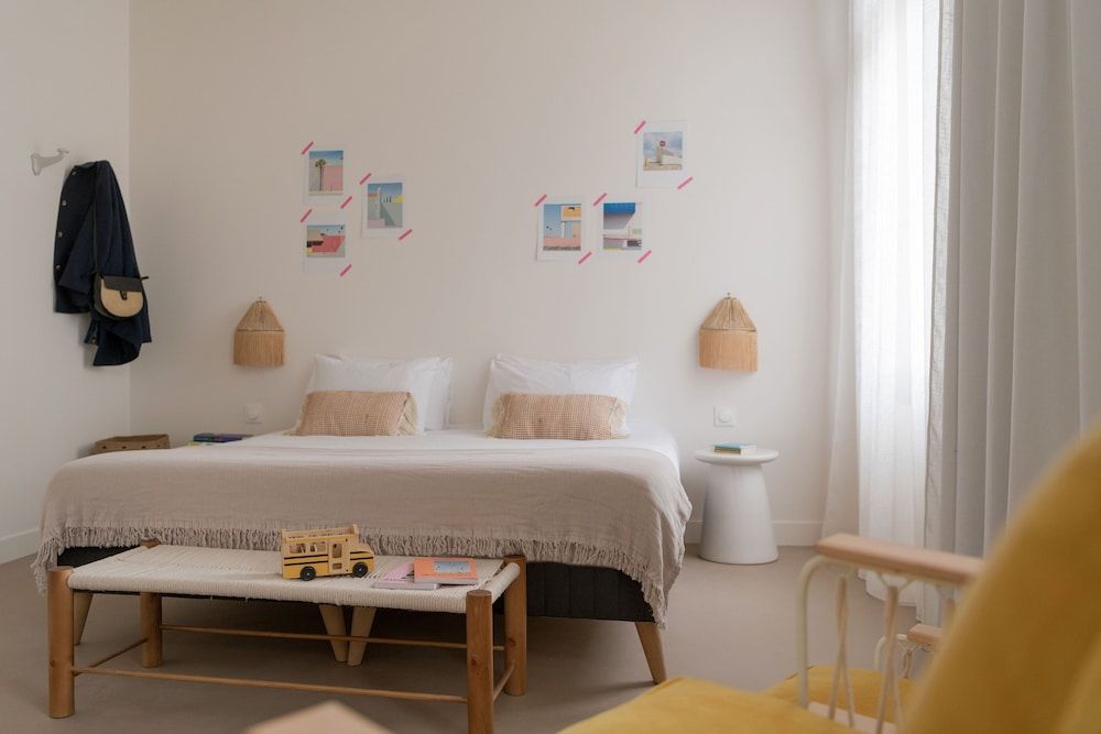 Slo Nice Standard Room, Shared Bathroom 3