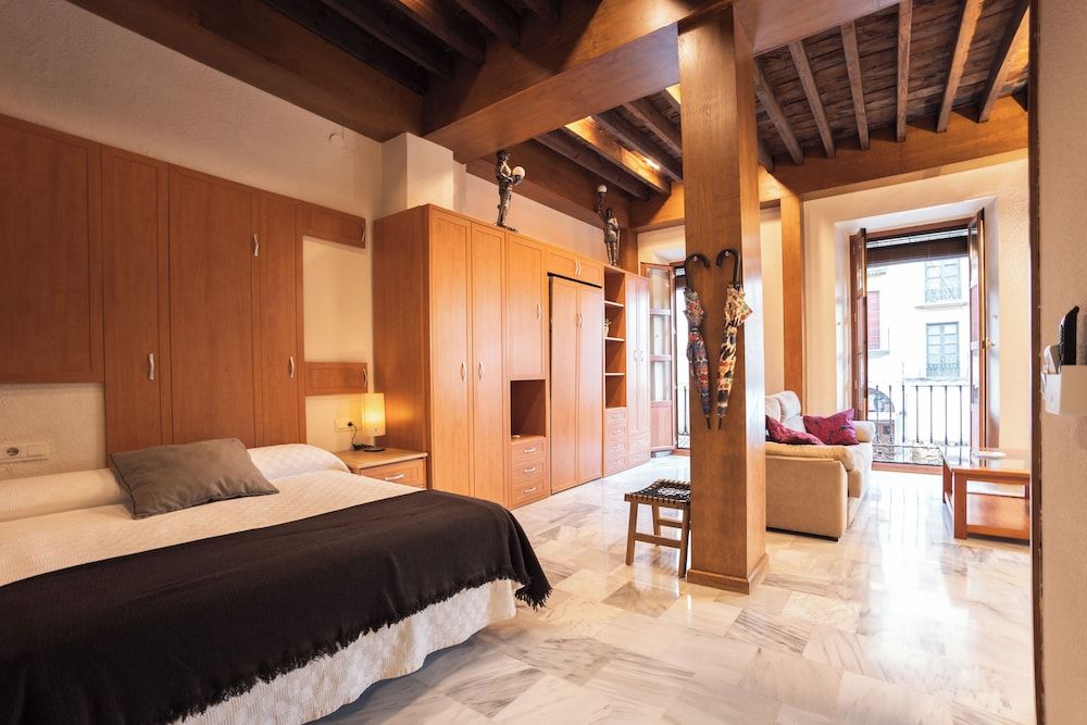 Romantic Studio Suite