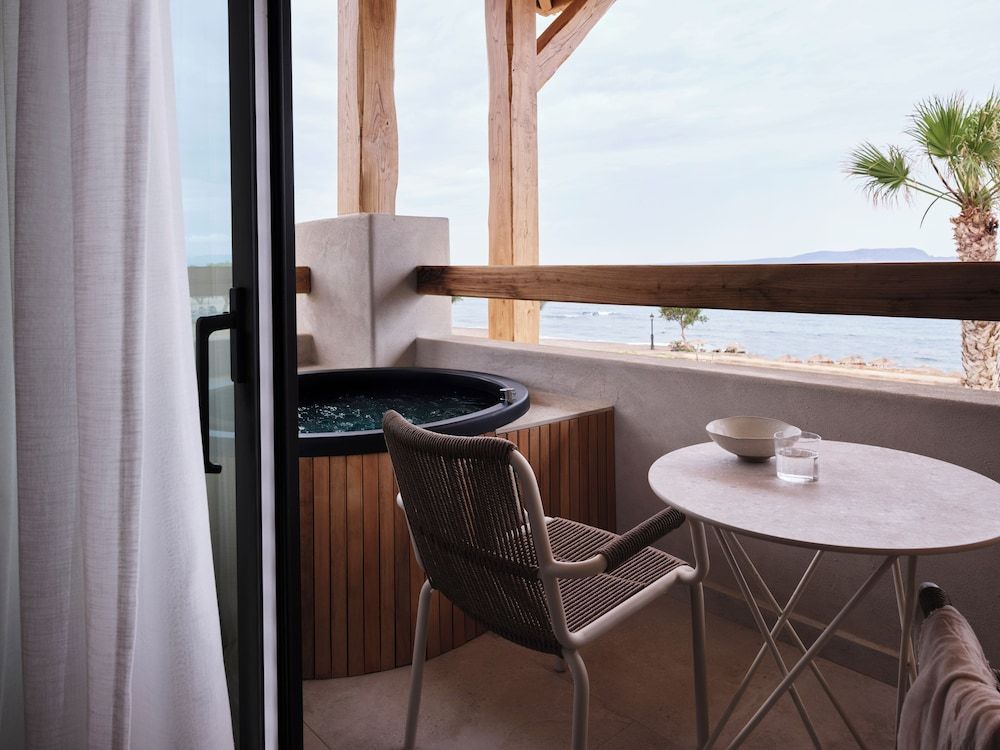 Comfort Room, Outdoor Hot Tub