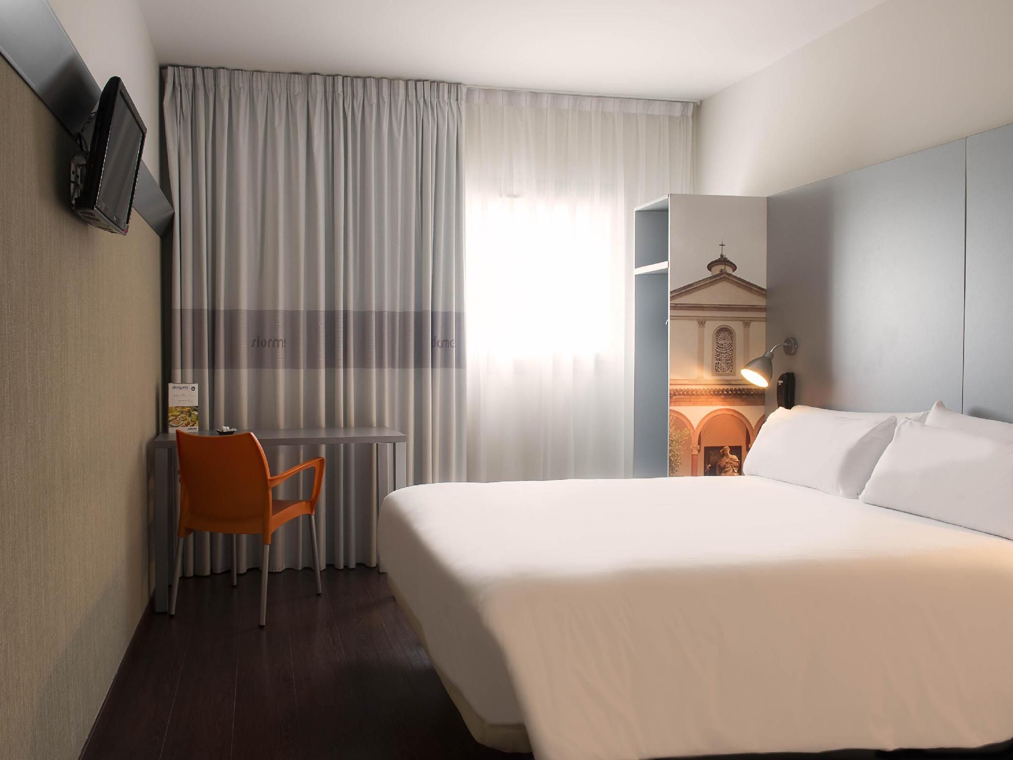 Double Room for Single Use