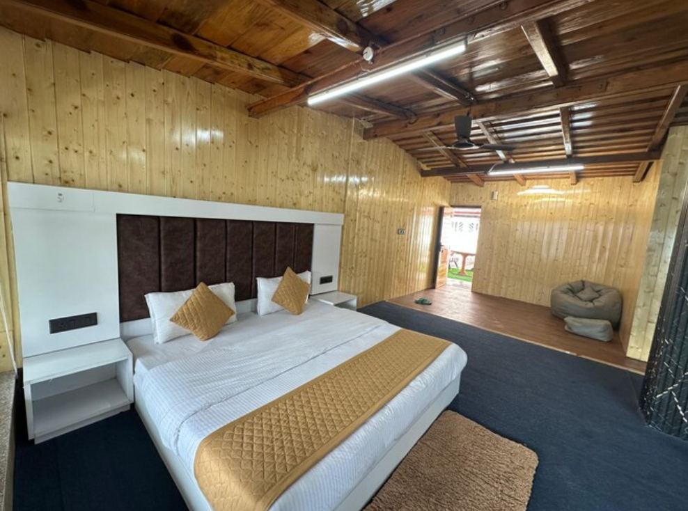 4 Bed Cottage