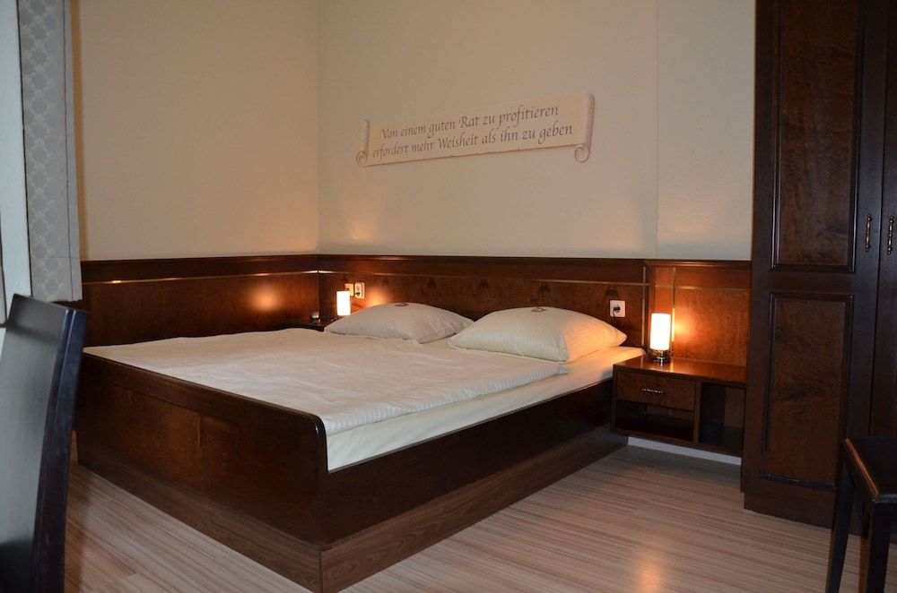 Basic Double Room