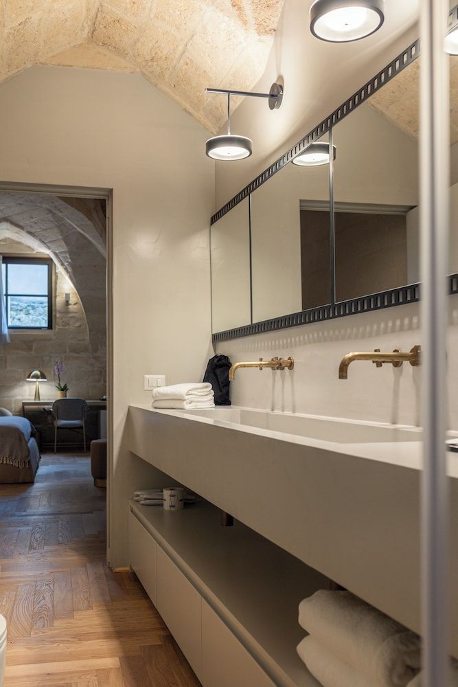 Palazzo Zimara Boutique Hotel Superior Room 9