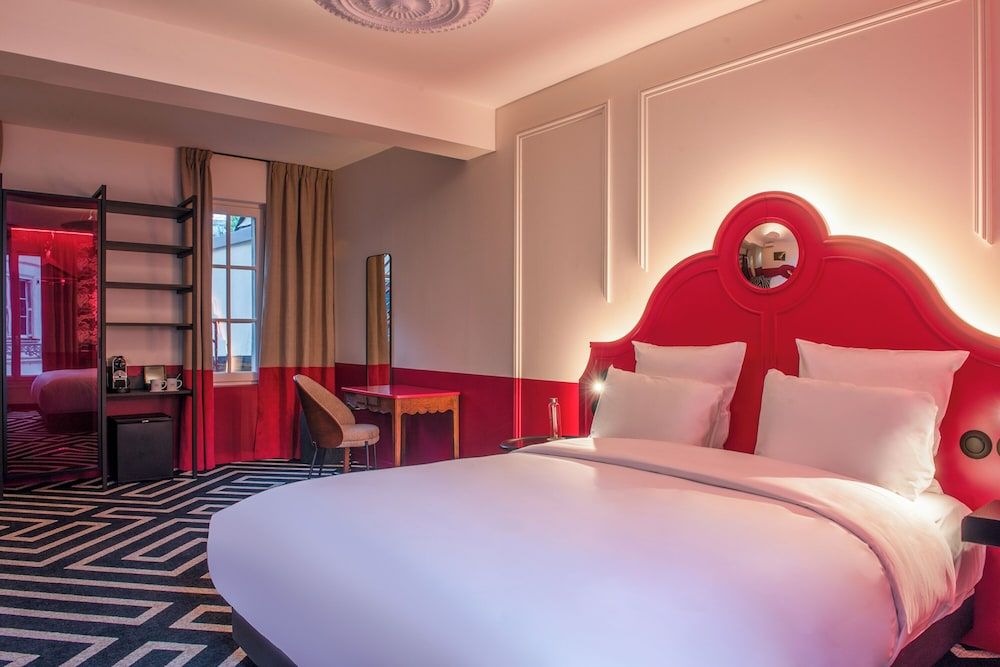 LABE Hôtel Tours Centre Gare Family Quadruple Room, 1 Queen Bed with Sofa bed