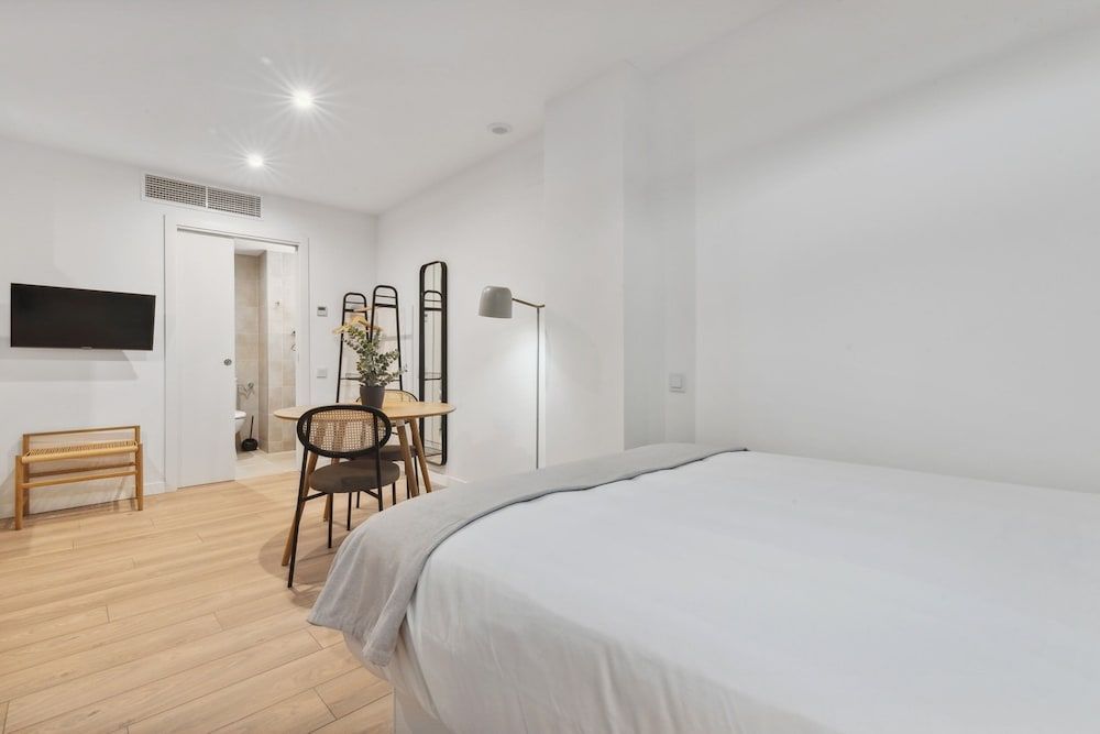 Studio Apartment - disability access