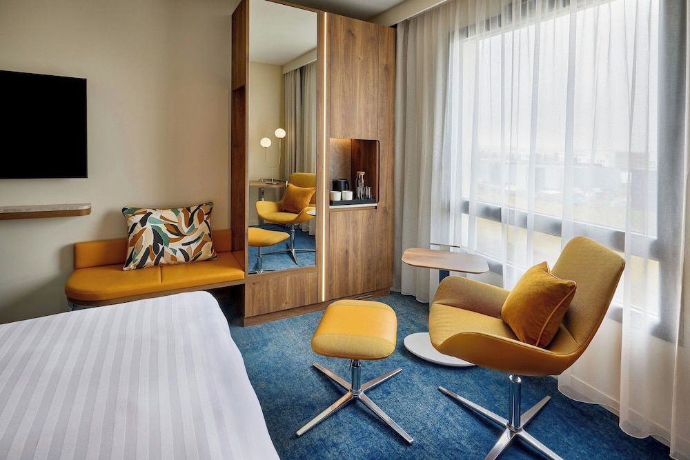 Courtyard By Marriott Lyon Eurexpo Stadium Standard Room, 2 Twin Beds 5