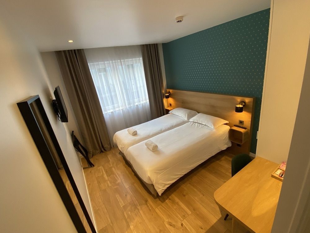 Oskar Hotel Twin Room