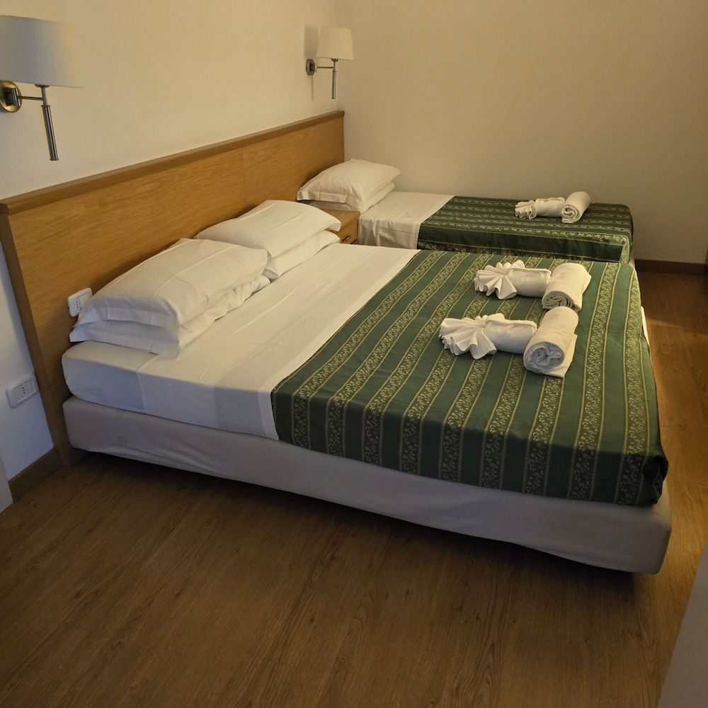 Comfort Double or Twin Room, Balcony, City View