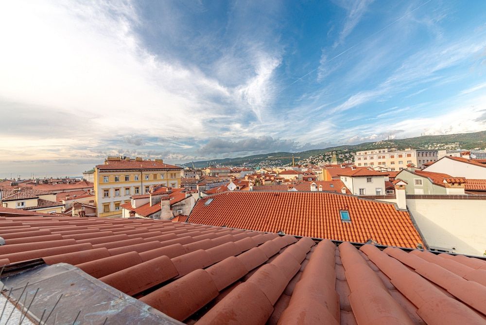 Hotel Mura 5&7 Deluxe Double Room 2