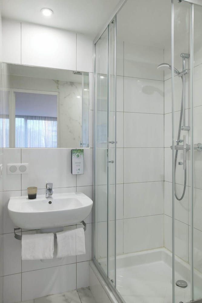 Hotel - Restaurant Isidore Nice Ouest Standard Twin Room 9