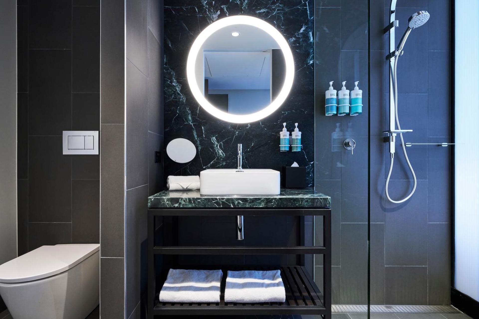 Deluxe Room with 2 zip-beds