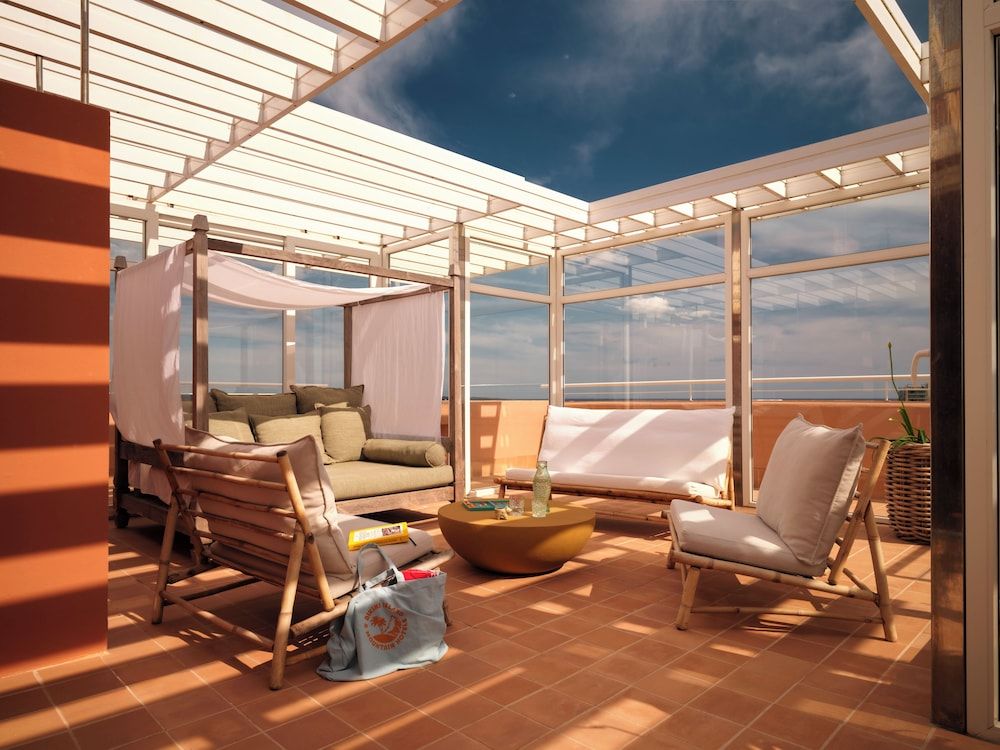 Signature Penthouse, Balcony, Sea View (Plus)