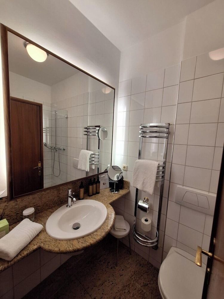 Romantik Hotel Das Lindner Basic Single Room 2