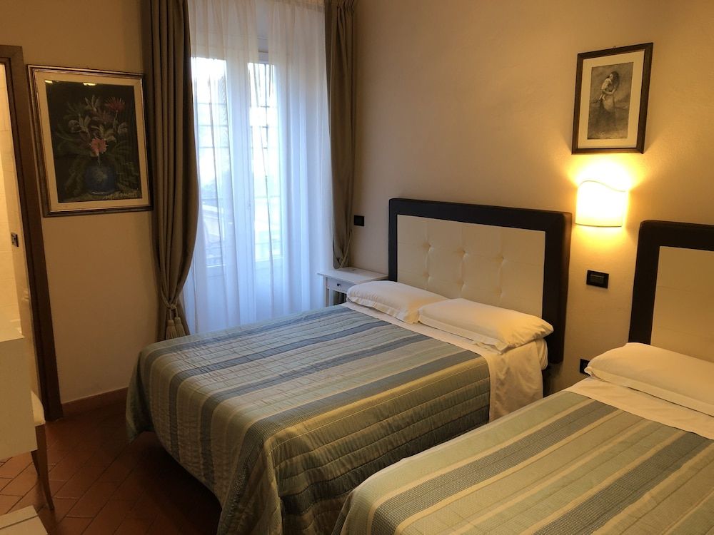 Hotel Di Stefano Standard Double Room 4