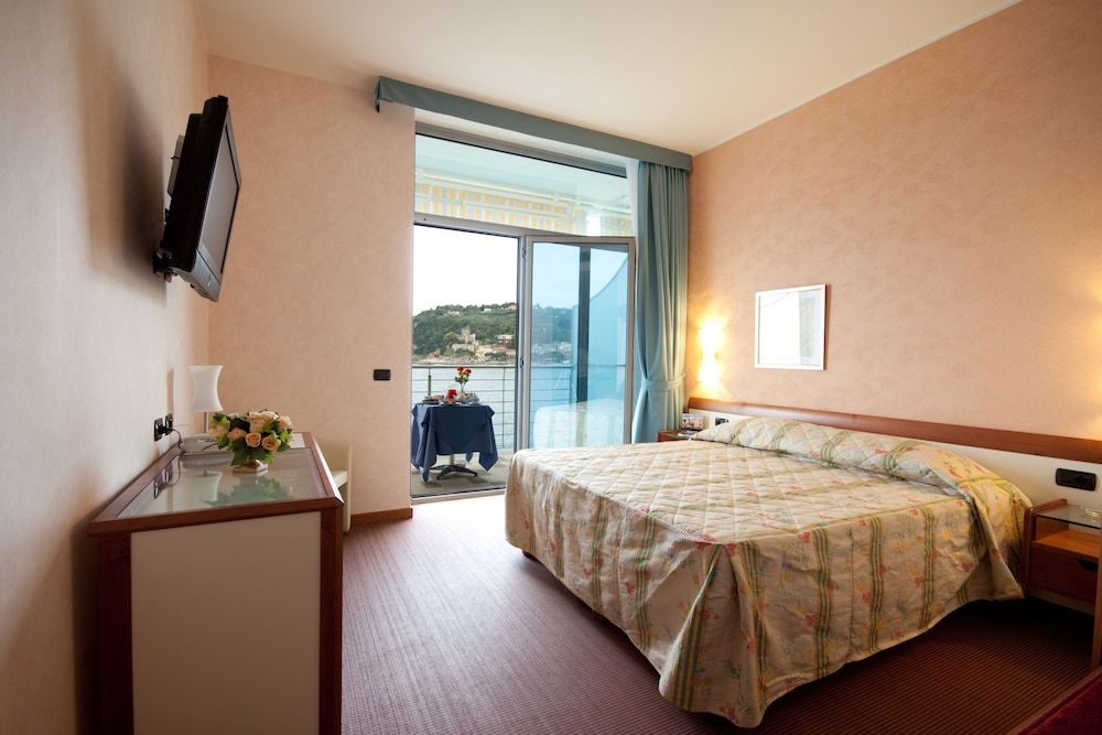 Hotel San Terenzo Double or Twin Room, Sea View