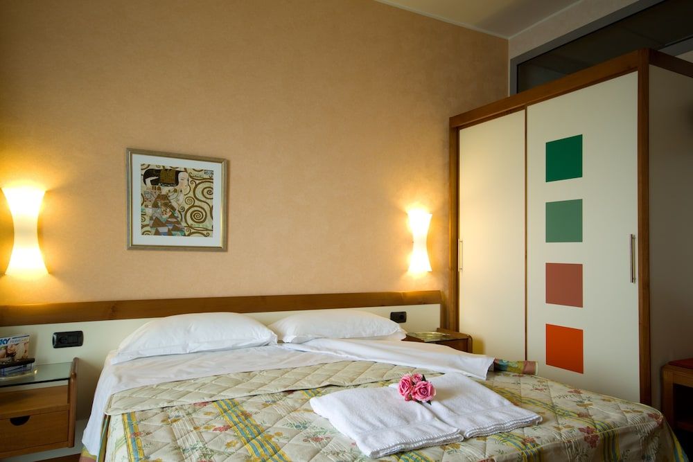 Hotel San Terenzo Standard Double Room Single Use