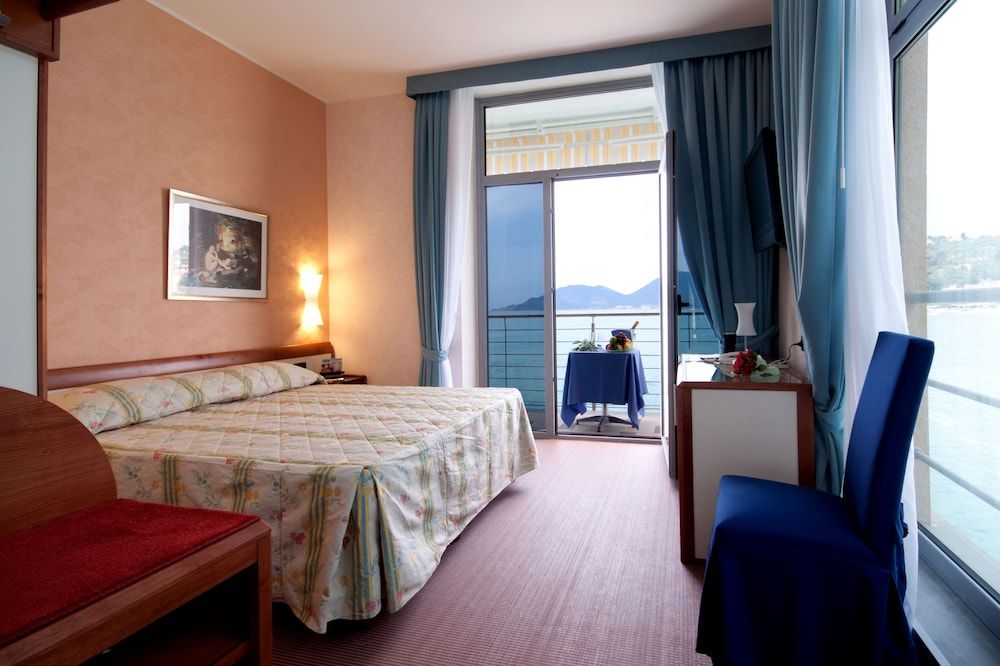 Hotel San Terenzo Double or Twin Room, Sea View 2