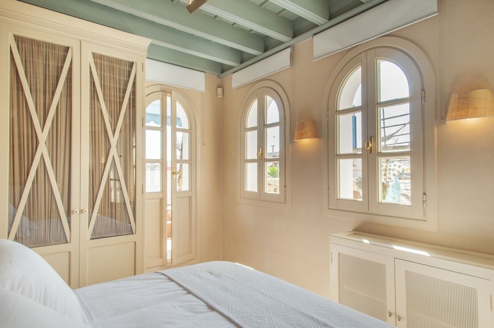 CH Apartments Rooftop Terrace Penthouse, 1 King Bed, Non Smoking, City View 10